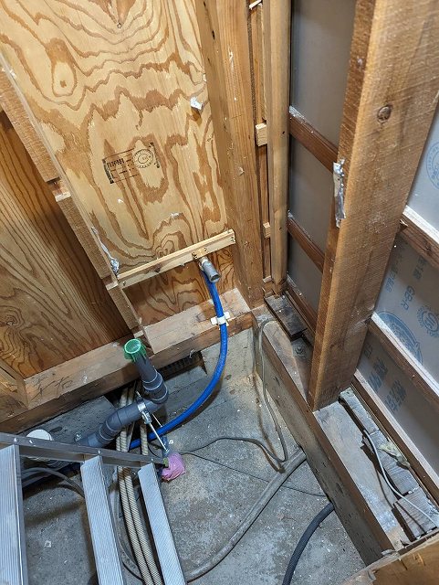 トイレのリフォーム～個性を活かした素材選びで、唯一無二の空間に